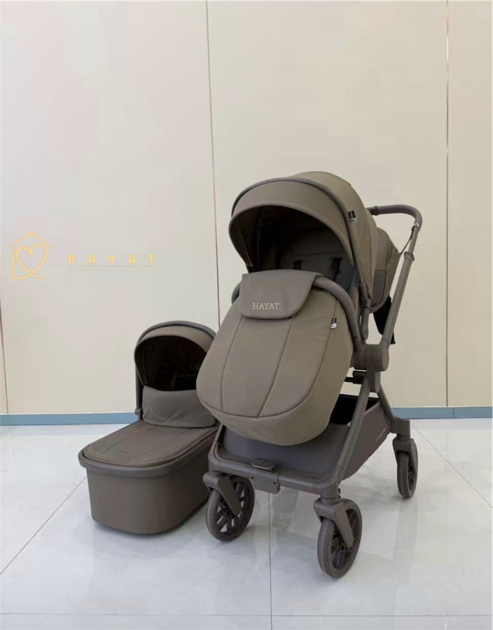 Коляска 2 в 1 Kidilo D901F, коричневый