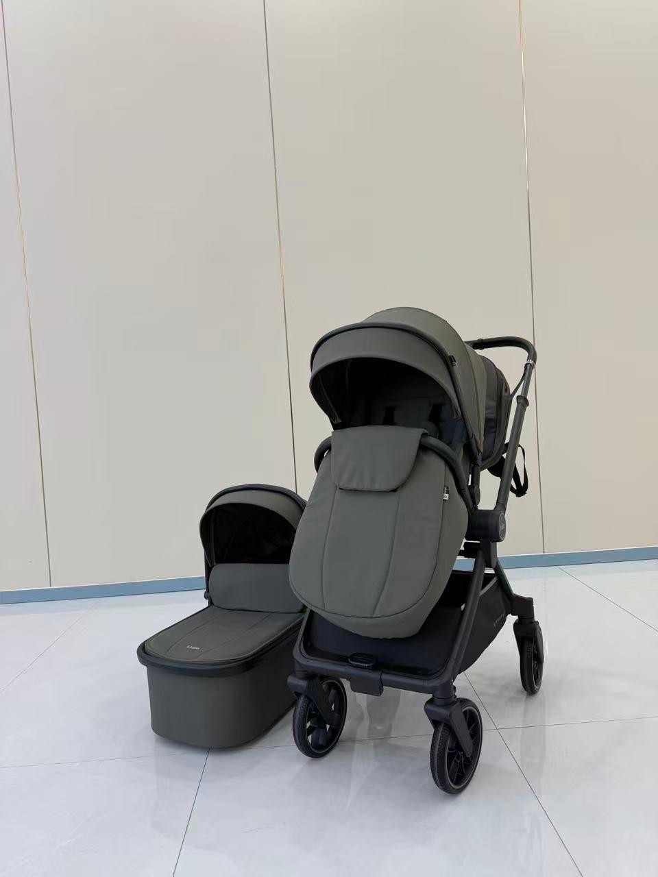 Коляска 2 в 1 Kidilo D901F, зеленый